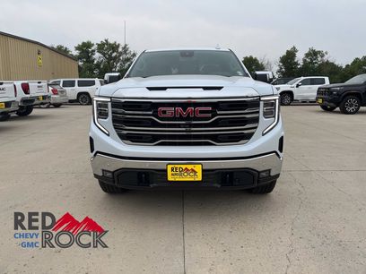 New 2026 GMC Sierra 1500 SLT w/ SLT Premium Package