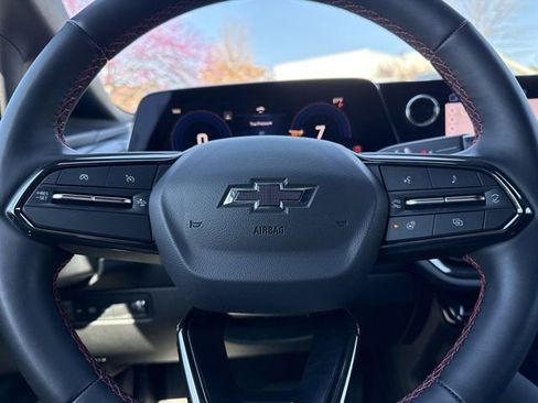 Used 2024 Chevrolet Equinox EV RS image 24