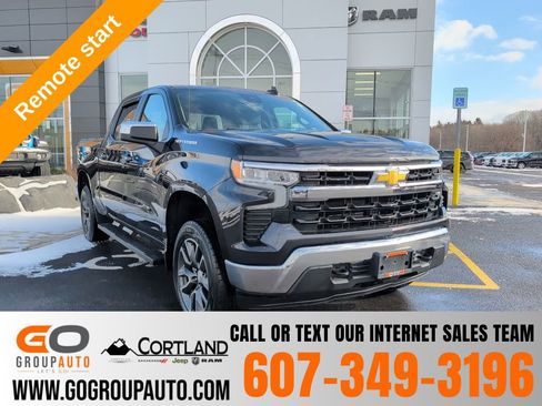 Used 2022 Chevrolet Silverado 1500 LT AWD/4WD image 1