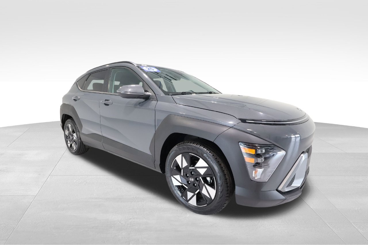 Used 2025 Hyundai Kona SEL FWD image 6