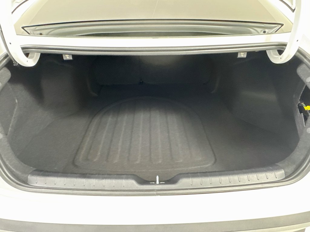Used 2025 Kia K4 FWD image 25