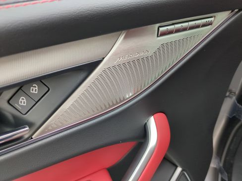 New 2026 Jaguar F-PACE R-Dynamic S image 20