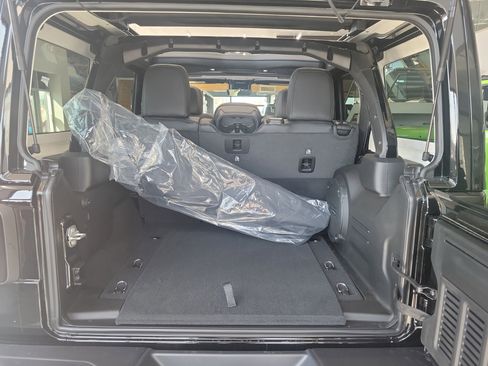 New 2026 Jeep Wrangler Unlimited Rubicon 392 image 26