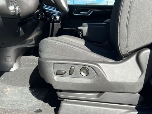 New 2026 GMC Sierra 1500 Elevation image 14