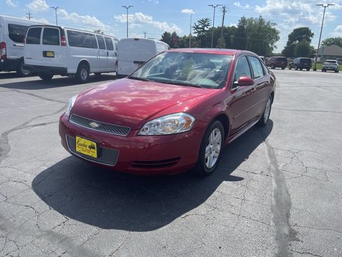 Used 2015 Chevrolet Impala LT w/ LT Sunroof Package FWD image 4