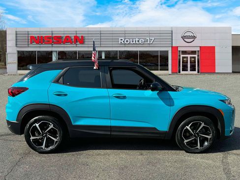 Used 2022 Chevrolet TrailBlazer RS w/ Technology Package image 6
