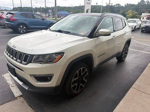 Used 2018 Jeep Compass Limited w/ Navigation Group AWD/4WD image 1