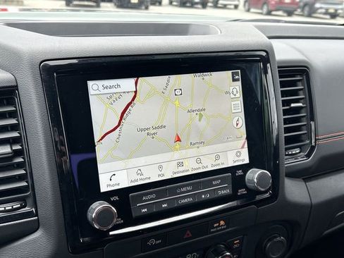 Certified 2024 Nissan Frontier PRO-4X w/ Off-Road Protection Package image 21