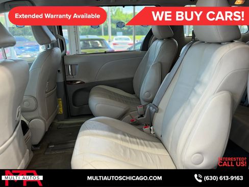 Used 2014 Toyota Sienna XLE FWD image 22