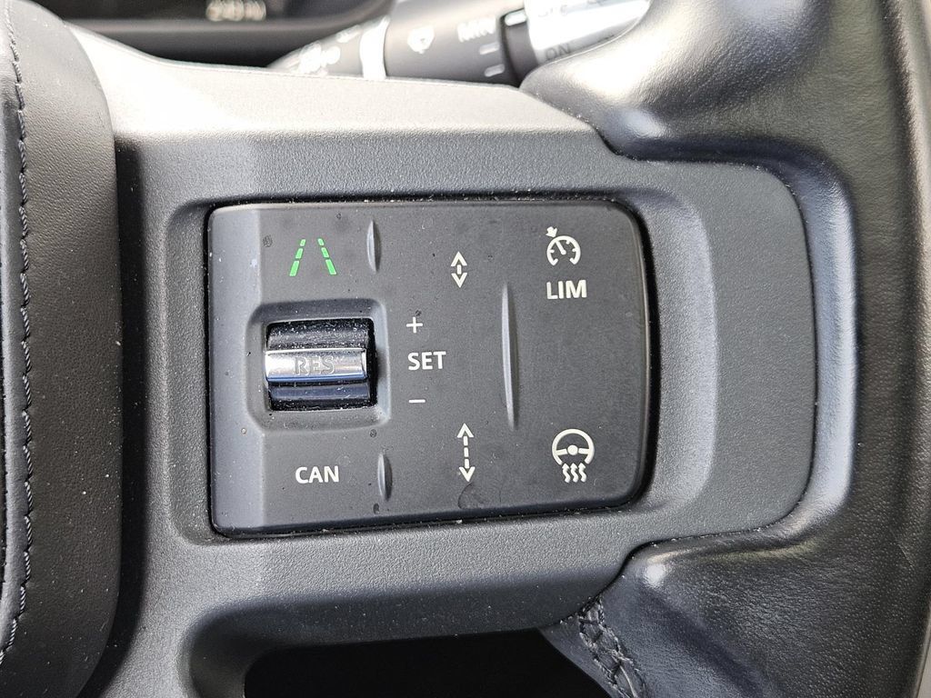 Used 2022 Land Rover Defender 110 X-Dynamic HSE AWD/4WD image 19