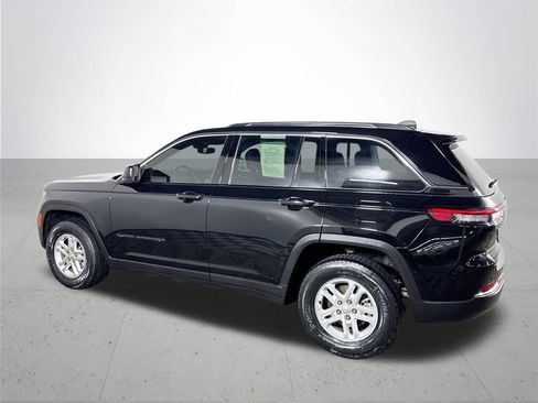 Used 2023 Jeep Grand Cherokee Laredo w/ Trailer Tow Prep Group (B) image 8