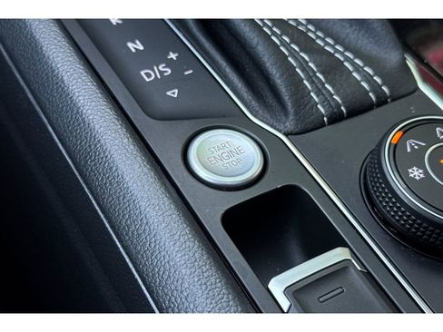 Used 2022 Volkswagen Atlas SEL image 25