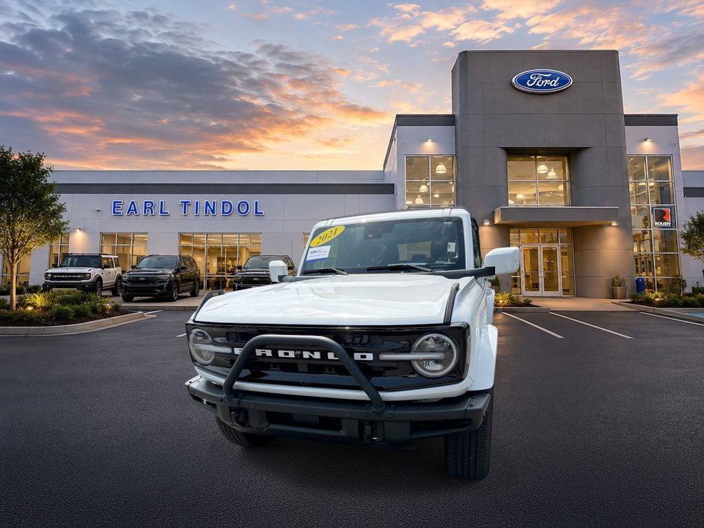 Used 2021 Ford Bronco Outer Banks AWD/4WD image 4