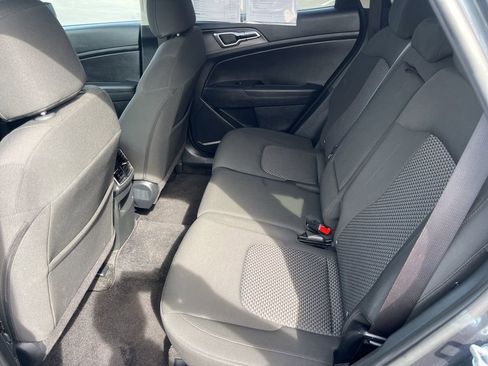 Used 2025 Kia Sportage LX image 22