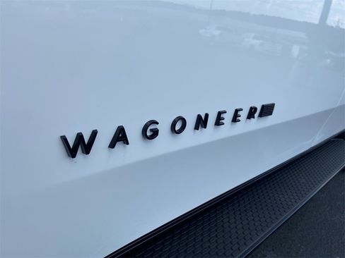 New 2025 Jeep Wagoneer Series II image 11