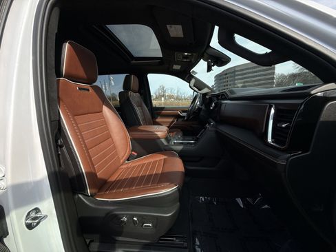 Used 2024 GMC Sierra 2500 Denali Ultimate image 28