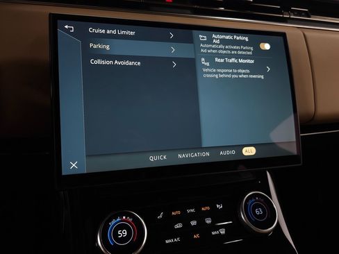 Used 2023 Land Rover Range Rover Sport SE image 30