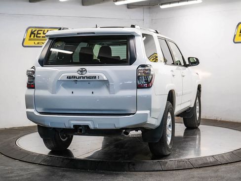 Used 2023 Toyota 4Runner SR5 Premium w/ Moonroof Package RWD image 4