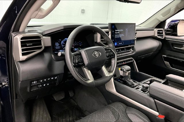 Used 2023 Toyota Tundra Limited AWD/4WD image 17