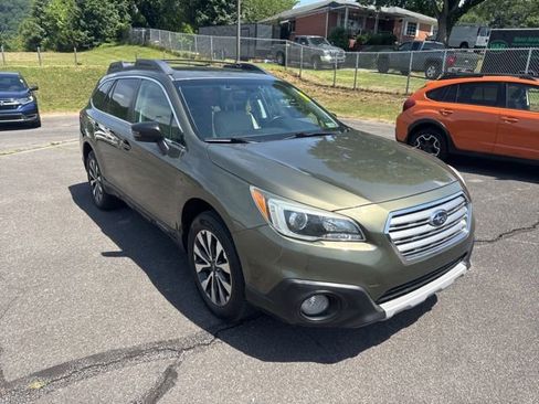 Used 2015 Subaru Outback 2.5i Limited AWD/4WD image 2