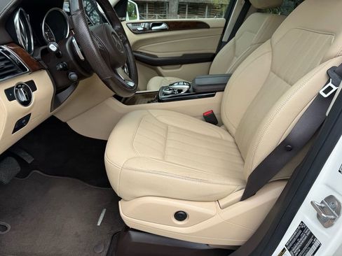 Used 2019 Mercedes-Benz GLS 450 4MATIC w/ Premium 1 Package image 15