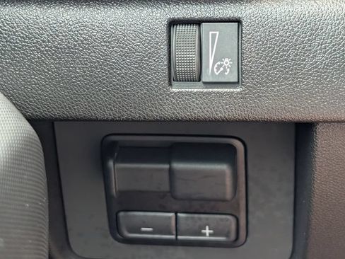 Used 2025 GMC Canyon Elevation w/ Convenience Package RWD image 23
