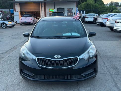 Used 2014 Kia Forte LX FWD image 2