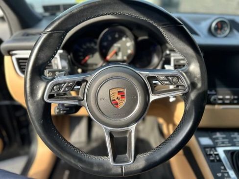 Used 2018 Porsche Macan Sport Edition image 30