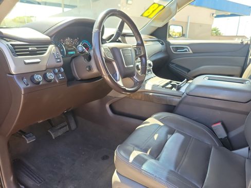 Used 2018 GMC Yukon Denali w/ Denali Ultimate Package image 17