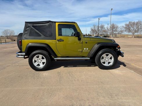 Used 2007 Jeep Wrangler X image 21