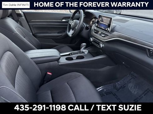 Used 2025 Nissan Altima 2.5 SV image 18