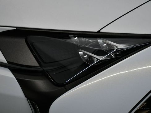 Used 2021 Lexus LC 500 Convertible w/ Touring Package RWD image 2