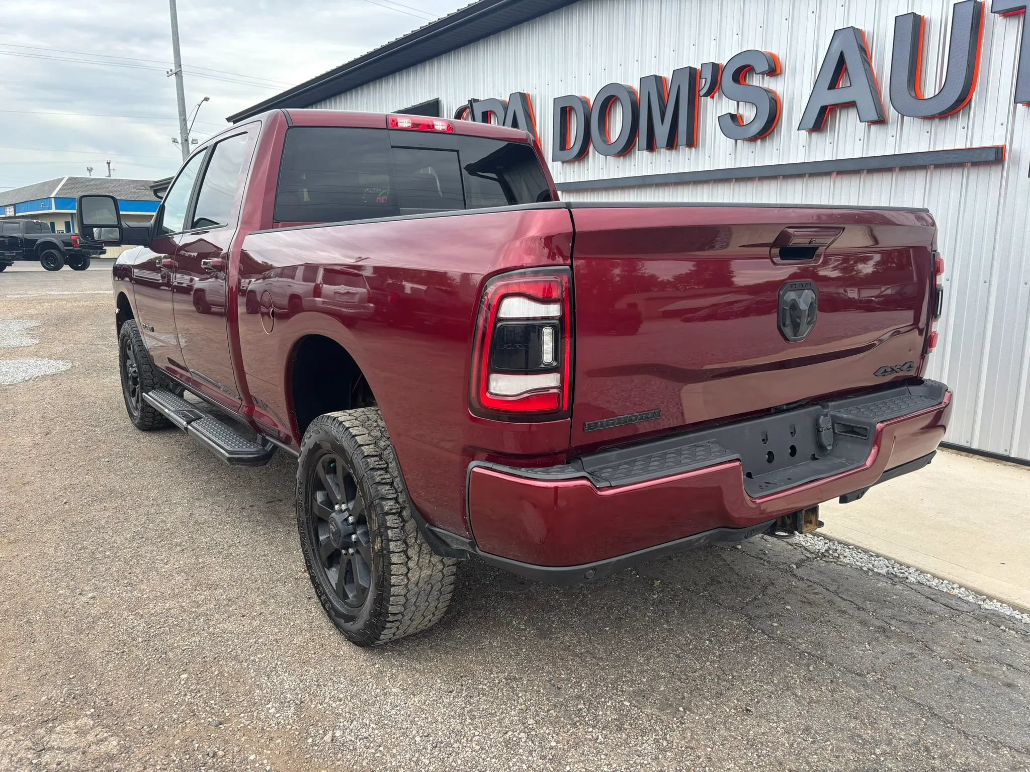 Used 2024 RAM 2500 Big Horn w/ Night Edition AWD/4WD image 3