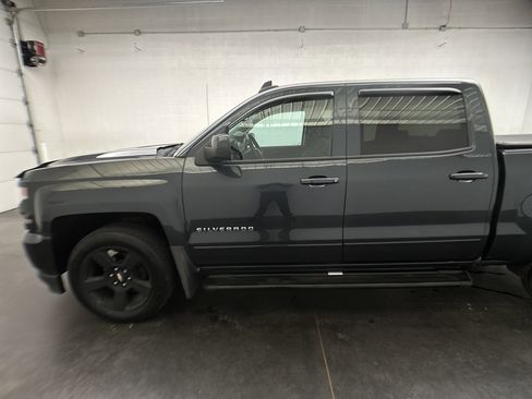 Used 2018 Chevrolet Silverado 1500 LT w/ All Star Edition AWD/4WD image 5