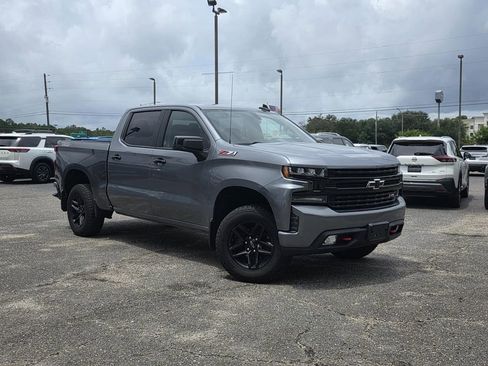 Used 2019 Chevrolet Silverado 1500 LT Trail Boss w/ Convenience Package AWD/4WD image 2