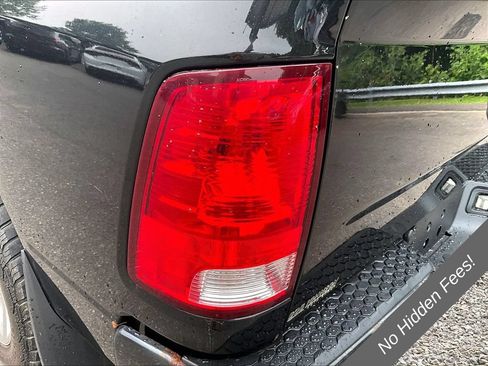 Used 2018 RAM 1500 Express w/ Express Value Package AWD/4WD image 22