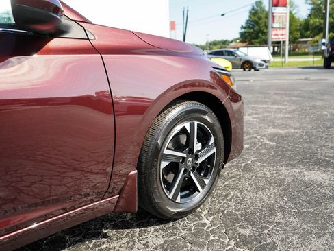 Used 2025 Nissan Sentra SV w/ Trunk Package FWD image 18