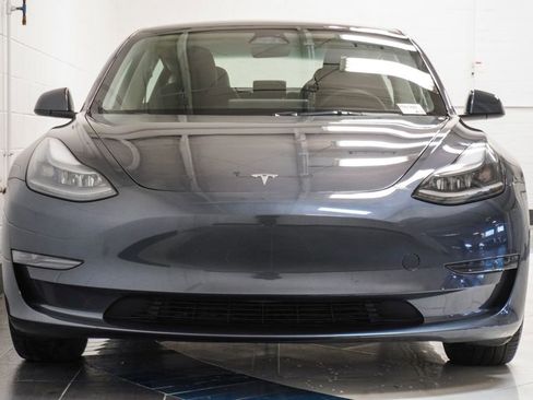 Used 2023 Tesla Model 3 Standard Range image 34