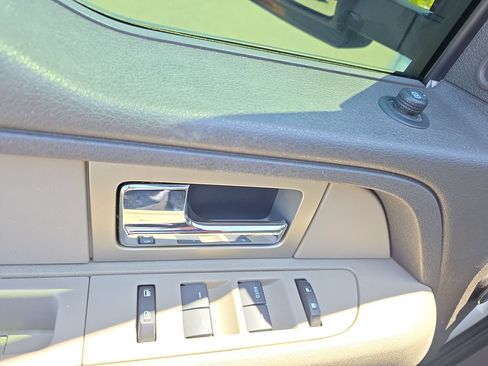 Used 2010 Ford F150 XLT RWD image 18