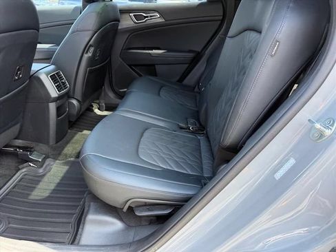 Used 2024 Kia Sportage X-Line w/ X-Line Premium Package AWD/4WD image 10