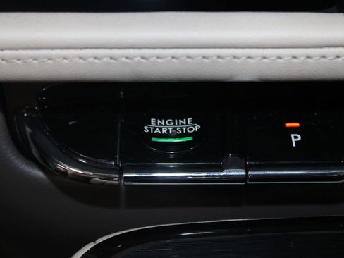 Used 2022 Lincoln Nautilus Reserve w/ Equipment Group 201A image 45