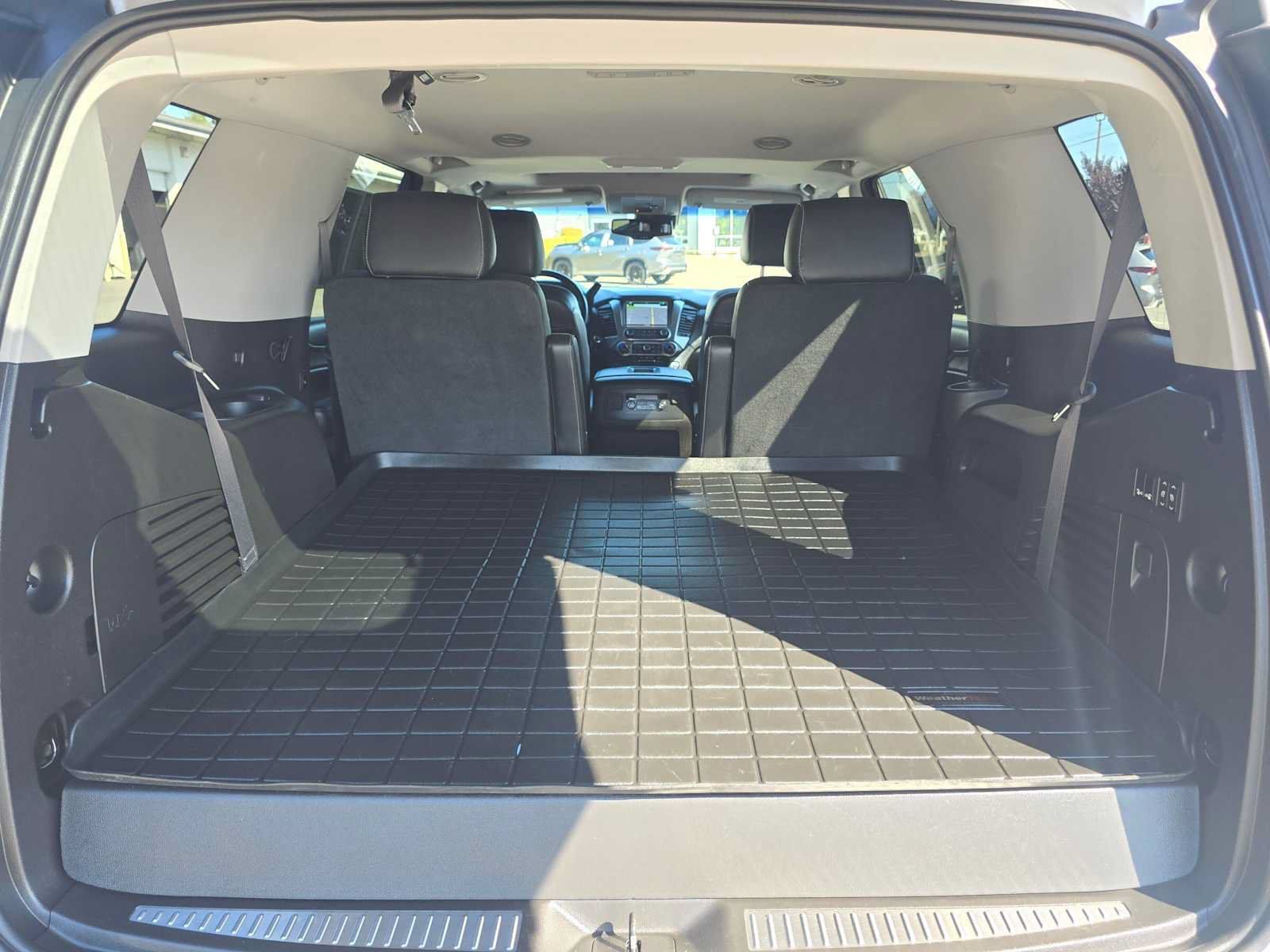 Used 2018 Chevrolet Tahoe Premier AWD/4WD image 14
