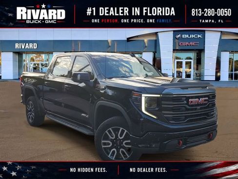 Used 2024 GMC Sierra 1500 AT4 w/ Technology Package AWD/4WD image 1