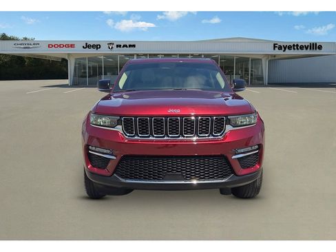 Used 2022 Jeep Grand Cherokee Limited w/ Trailer Tow Prep Group (B) image 8