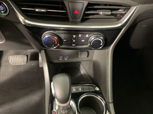 Used 2024 Buick Encore GX Sport Touring AWD/4WD image 24