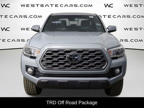 Used 2021 Toyota Tacoma TRD Off-Road image 2