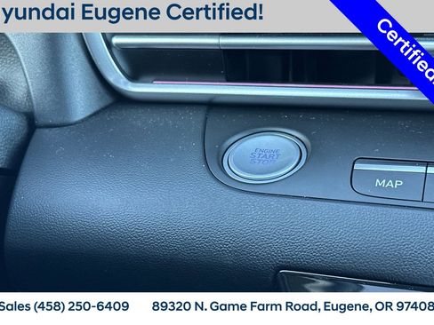 Used 2025 Hyundai Elantra SEL image 28