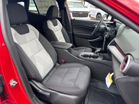 New 2026 Chevrolet Trax RS image 13