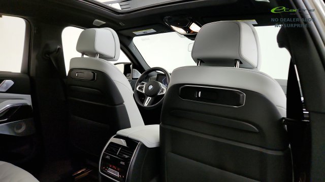 Used 2026 BMW X6 M60i AWD/4WD image 38