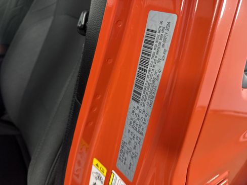 Used 2018 Jeep Wrangler Unlimited Sport AWD/4WD image 35